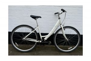 Claud Butler Summer Bay Hybrid Bike