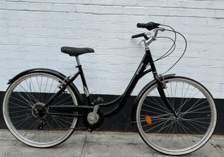 B twin hybrid bike with step through frame